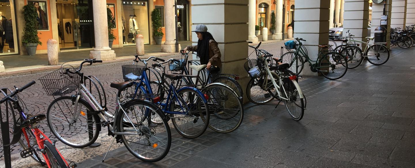 Biciclette Arrivano Cento Nuove Rastrelliere