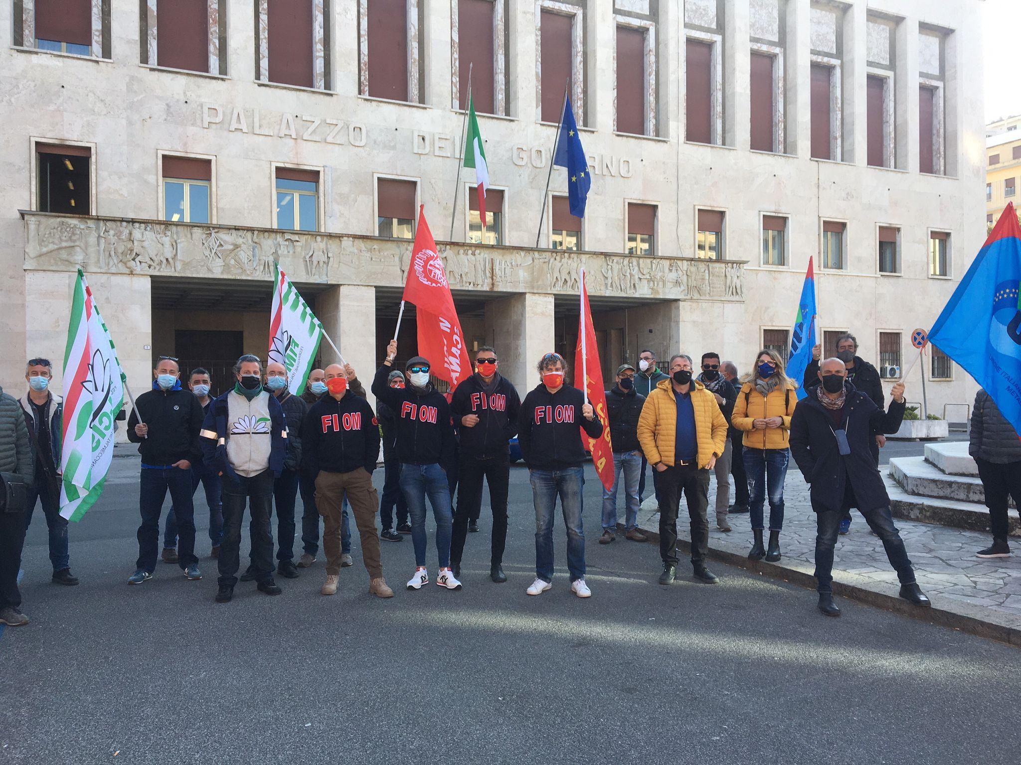 I Lavoratori Jsw Di Piombino Dal Prefetto D Attilio A Livorno VIDEO