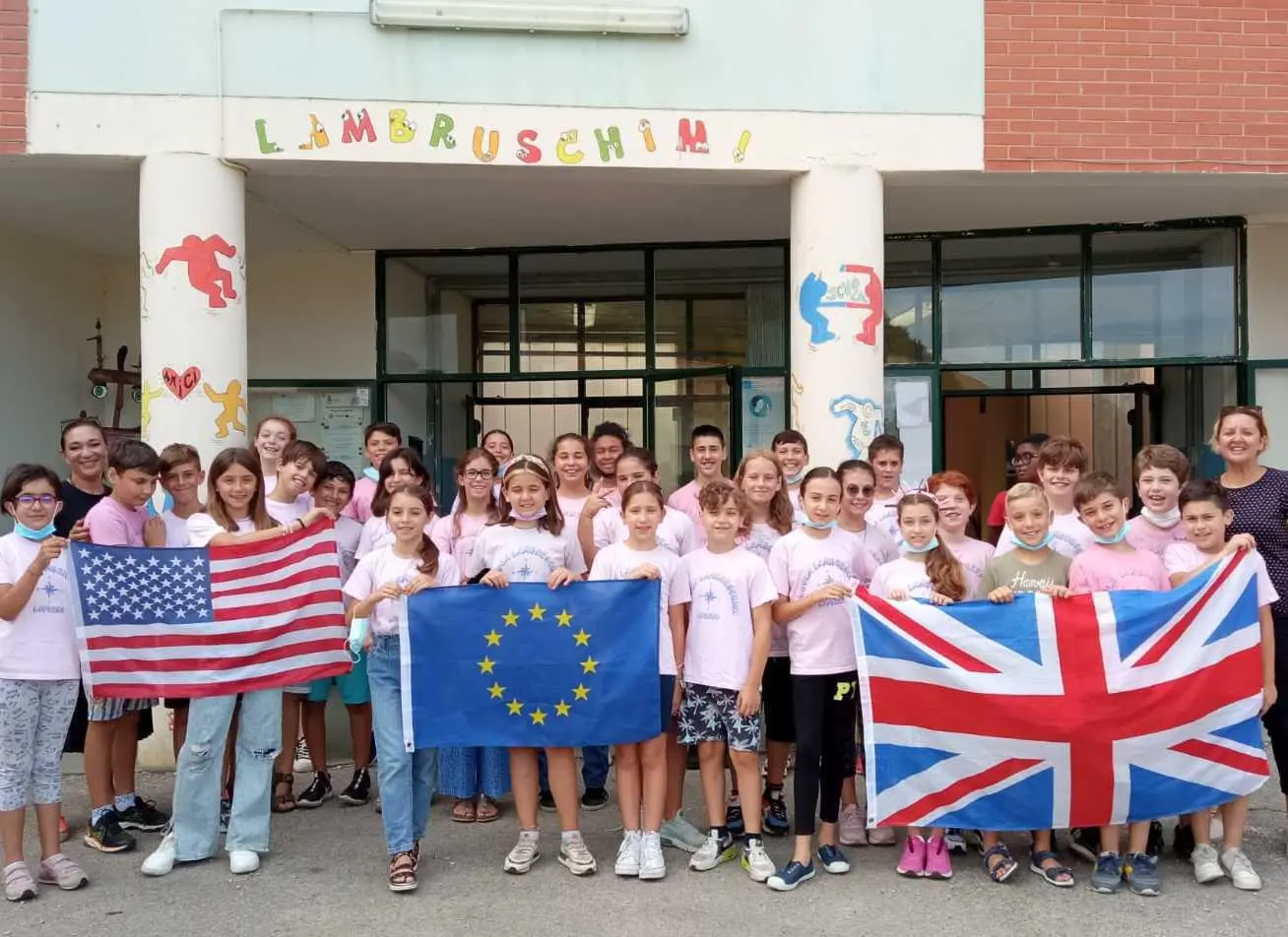 Elementari, a scuola anche d’estate