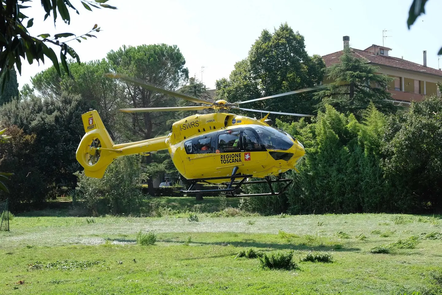 Esplosione su una barca all'Elba, ragazzo trasferito al Centro ustioni