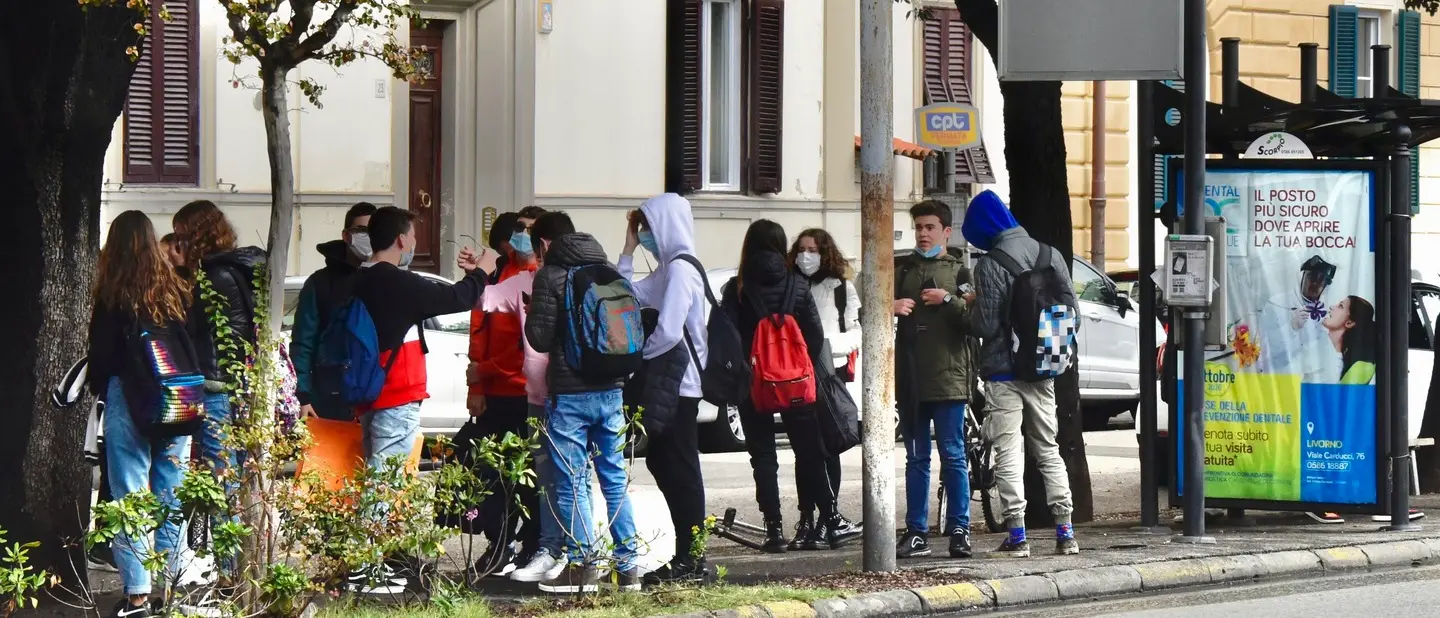 Taxi-scuola , novità in tempo di Covid. A Livorno il servizio per le periferie