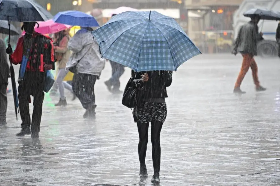 Meteo, scatta allerta gialla in Toscana per rischio temporali