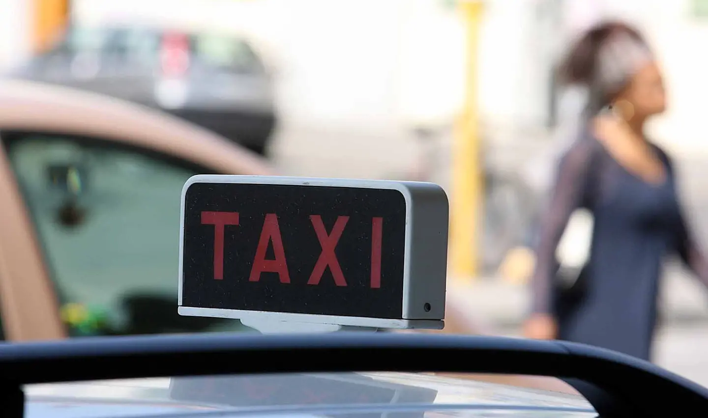 Taxi, degrado, Aamps: i temi della sesta commissione VIDEO STREAMING