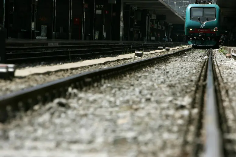 Maltempo a Livorno, treni in ritardo e disagi sulla linea Pisa-Roma