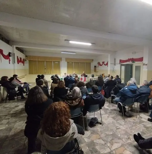 Le ultime mosse del Pd livornese, tutti zitti all’assemblea. E gli avversari vanno a cena...