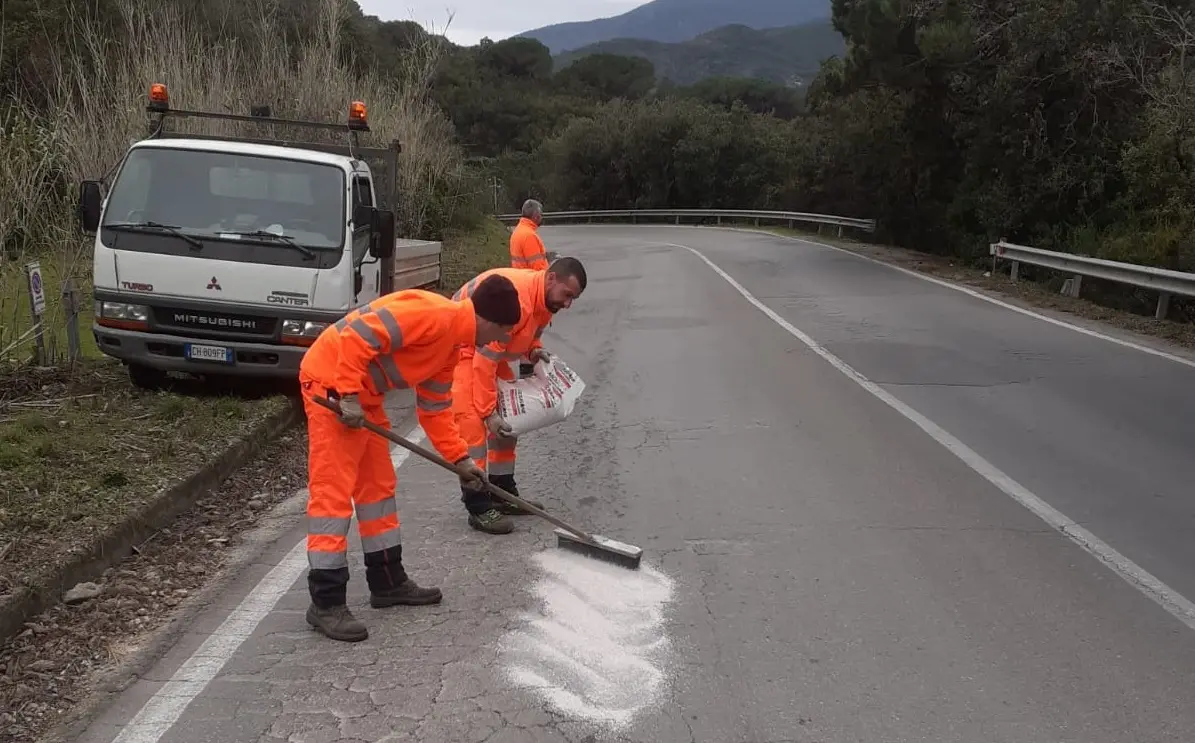 Elba, camion lascia scia di gasolio lunga 12 chilometri