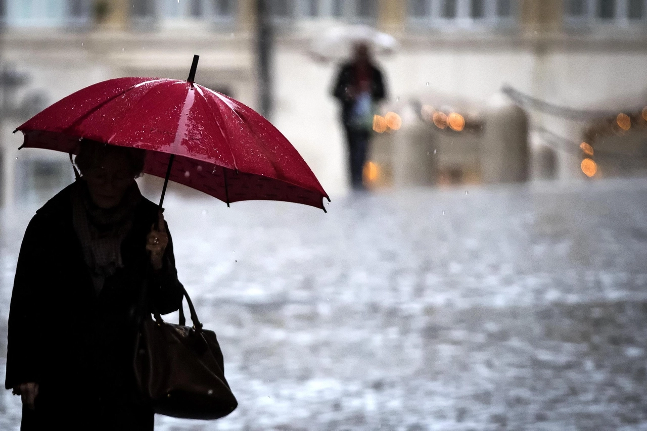 Maltempo: allerta meteo, in arrivo piogge e vento