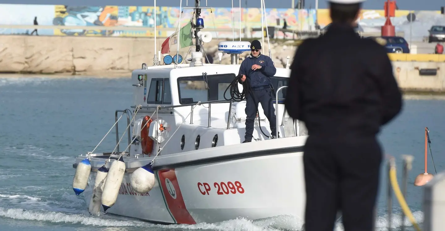 Collisione tra due navi mercantili a nord della Corsica. Allarme inquinamento