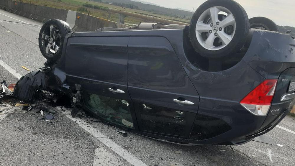 Auto Si Ribalta Sulla Fipili Un Uomo Di Anni Ricoverato A Cisanello