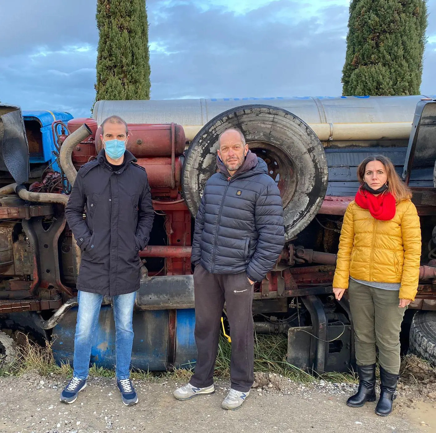 Strada dissestata Sale la protesta