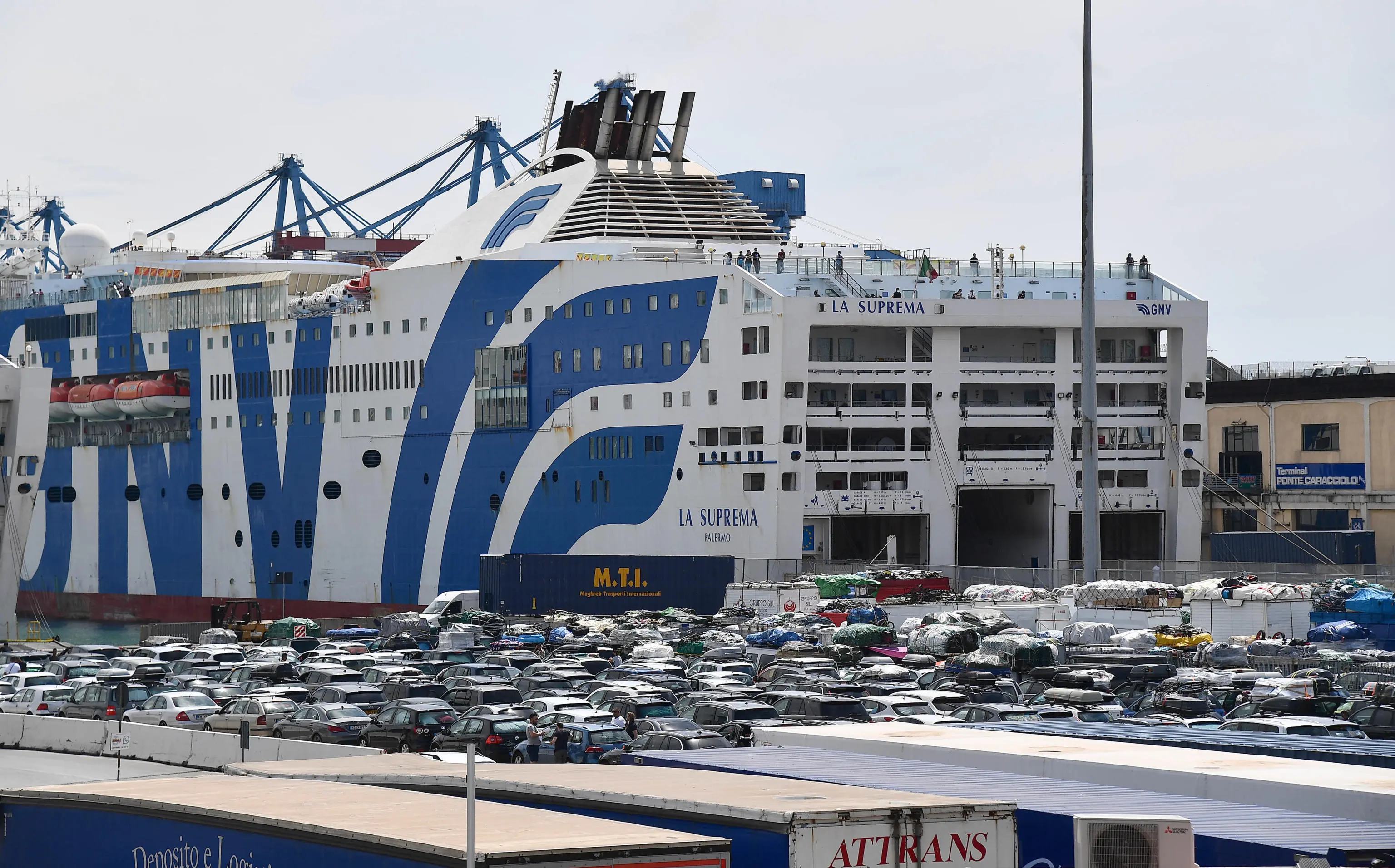 Traghetti, da Piombino all'Elba: è boom di passeggeri. Oltre 70mila nel weekend