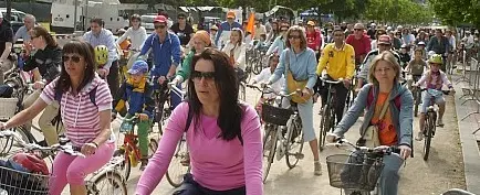 Pedalata sul lungomare per la Settimana europea della mobilità