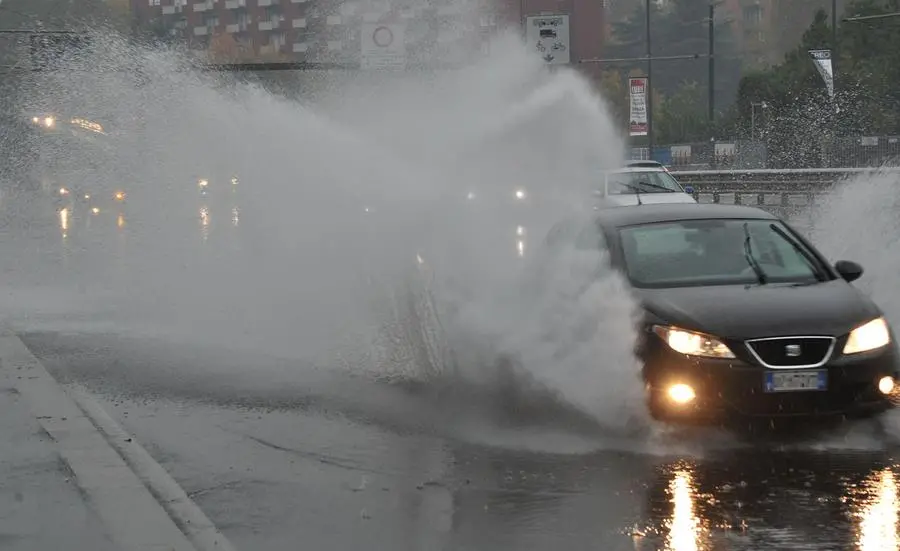 Meteo, in provincia di Livorno nuova allerta arancione: un venerdì a rischio