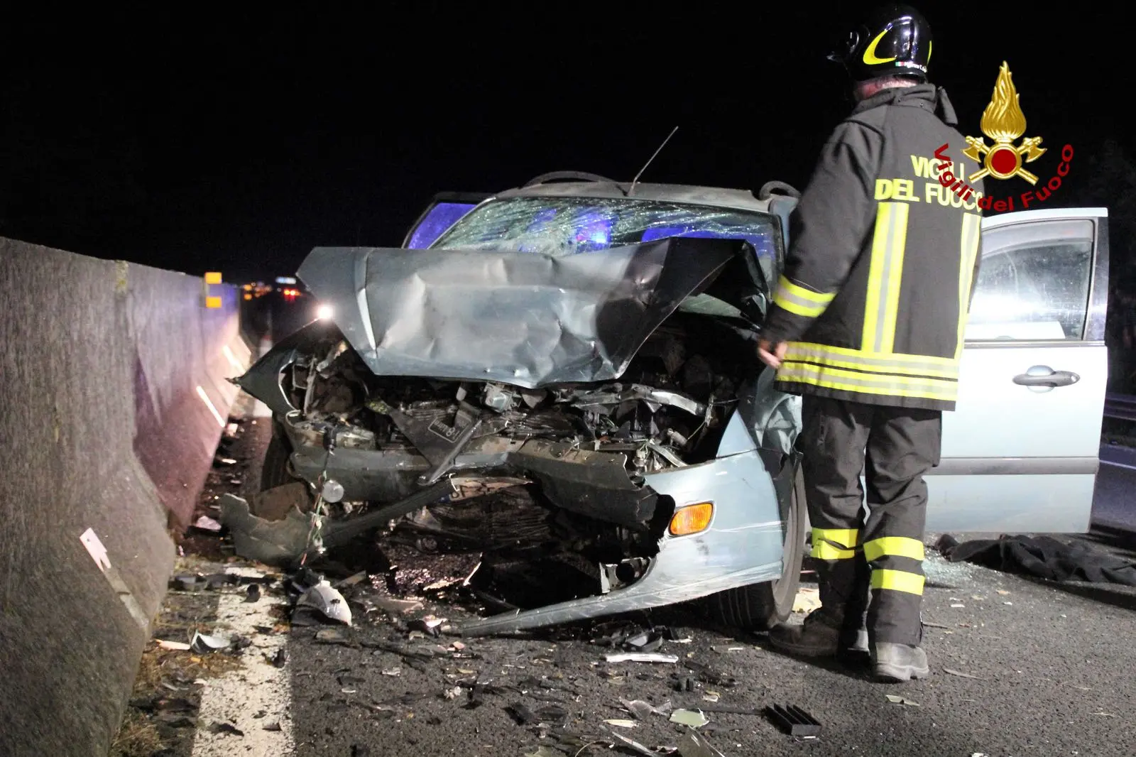 Entra in superstrada contromano e muore dopo un incidente frontale / FOTO