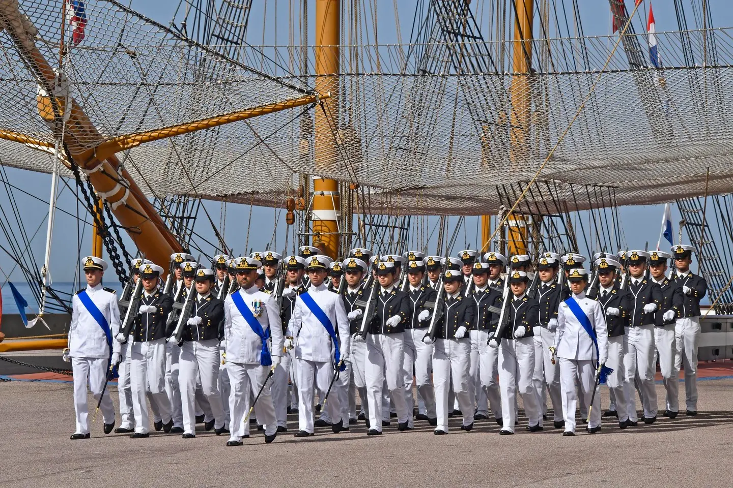 Marina Militare, il Capo di Stato Maggiore agli Allievi Ufficiali