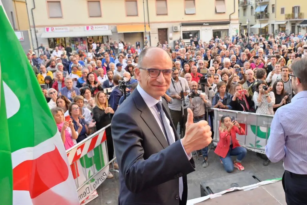 Letta in Toscana: "Servono rigassificatori, arriveremo a risultati positivi"