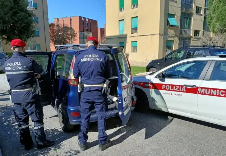 Arrestato per aggressione ai vigili urbani