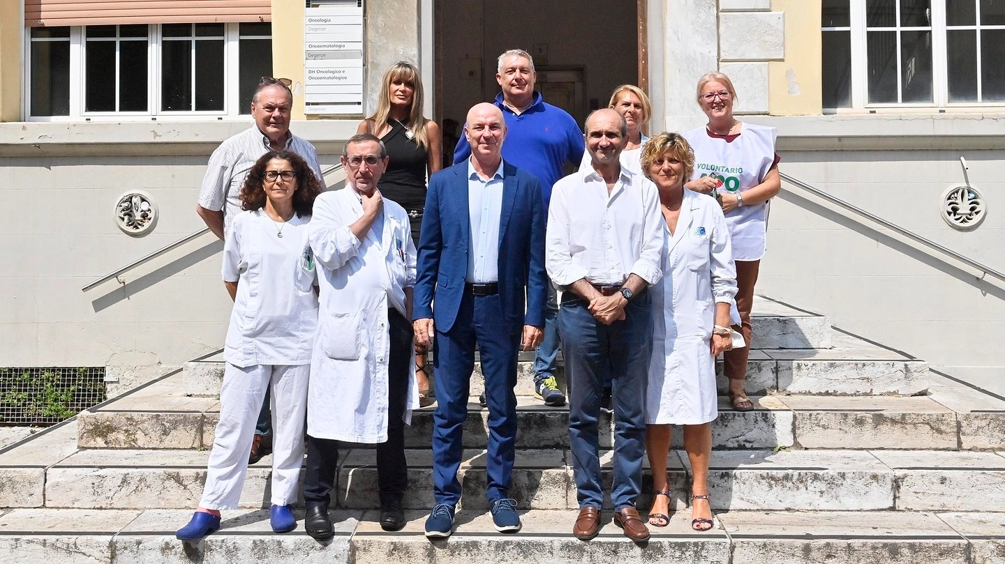 L’inaugurazione dei due nuovi ambulatori nel reparto di Ematologia dell’ospedale di Livorno (Foto Novi)