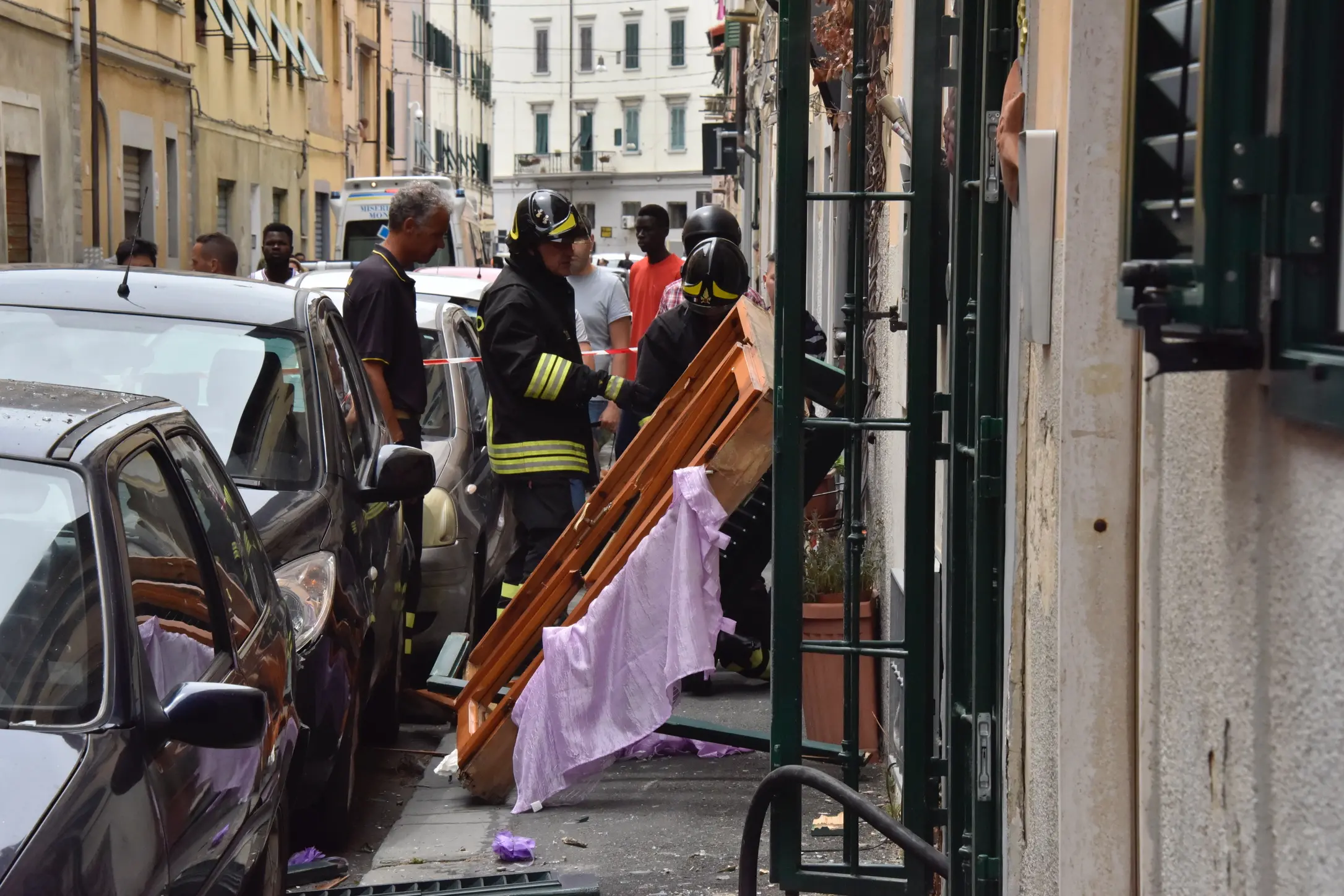 Esplosione in via del Seminario, è morta la donna ustionata / VIDEO