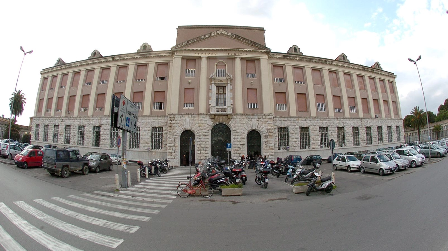 L'ospedale di Livorno (Foto Novi)