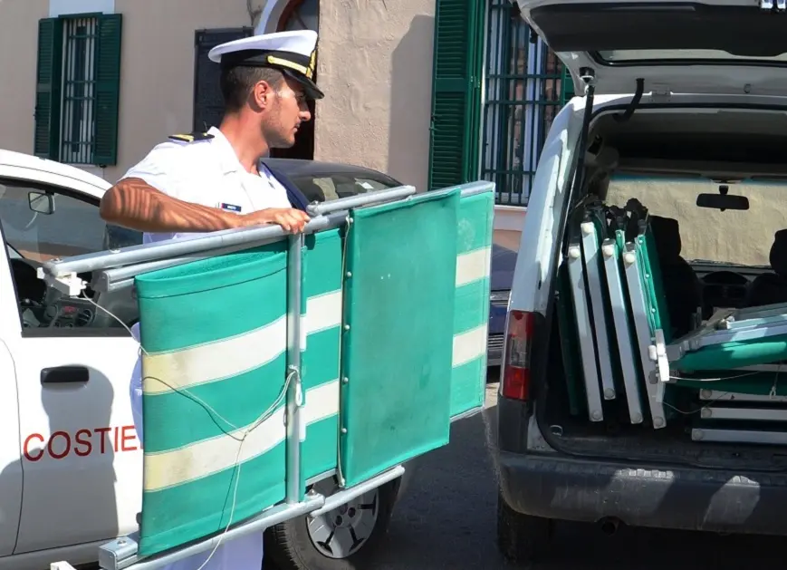 Spiagge occupate in maniera abusiva, sequestri