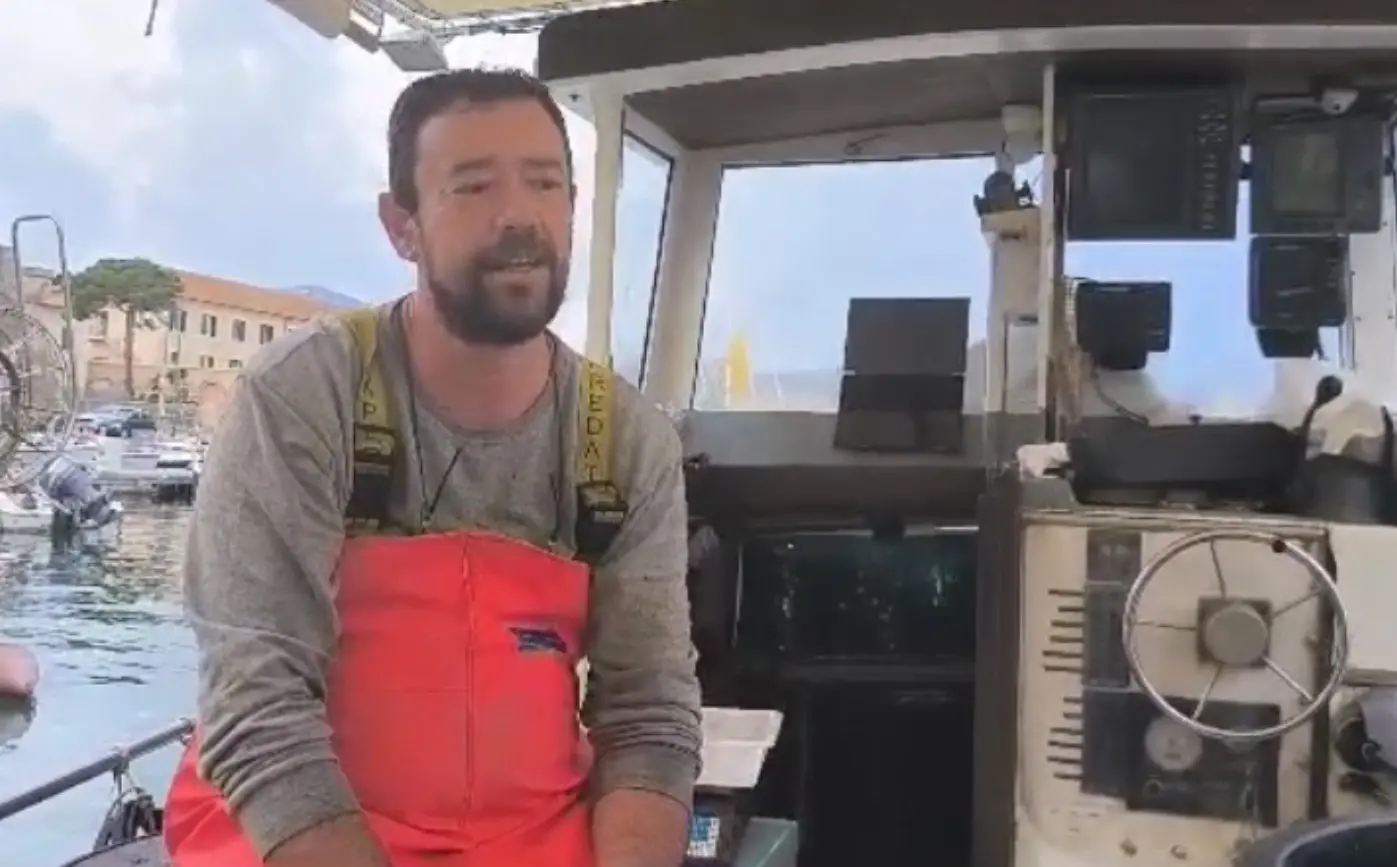 “Cambiamento climatico e spese, tempi duri per noi pescatori. Ma è una vita libera e indipendente...” / Video