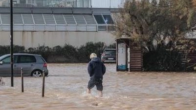 La zona dell’Acquario completamente sommersa da mezzo metro d’acqua