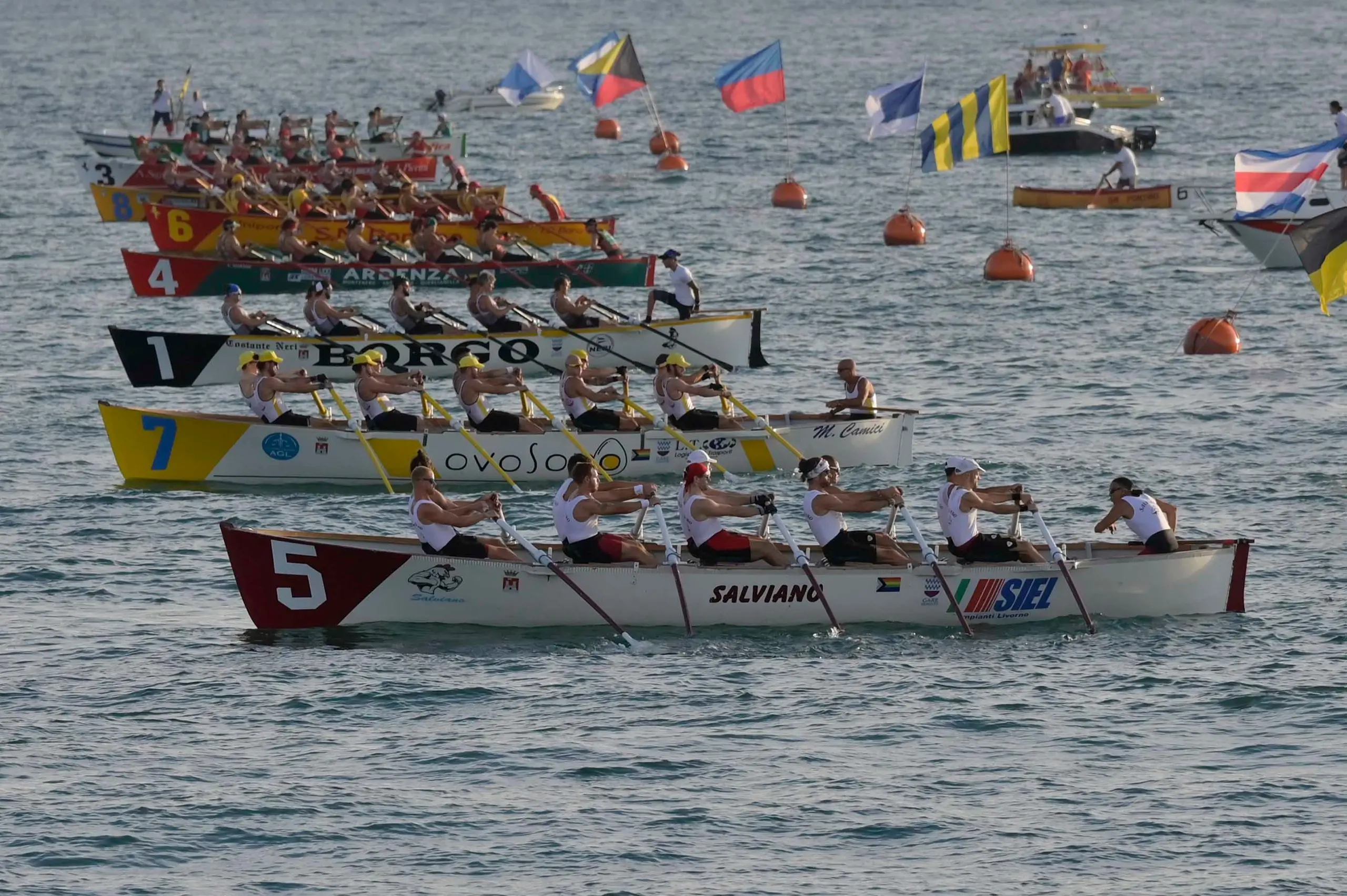 Livorno e il “Palio marinaro”: estratte le boe di partenza, ma il maltempo fa slittare tutto a domenica