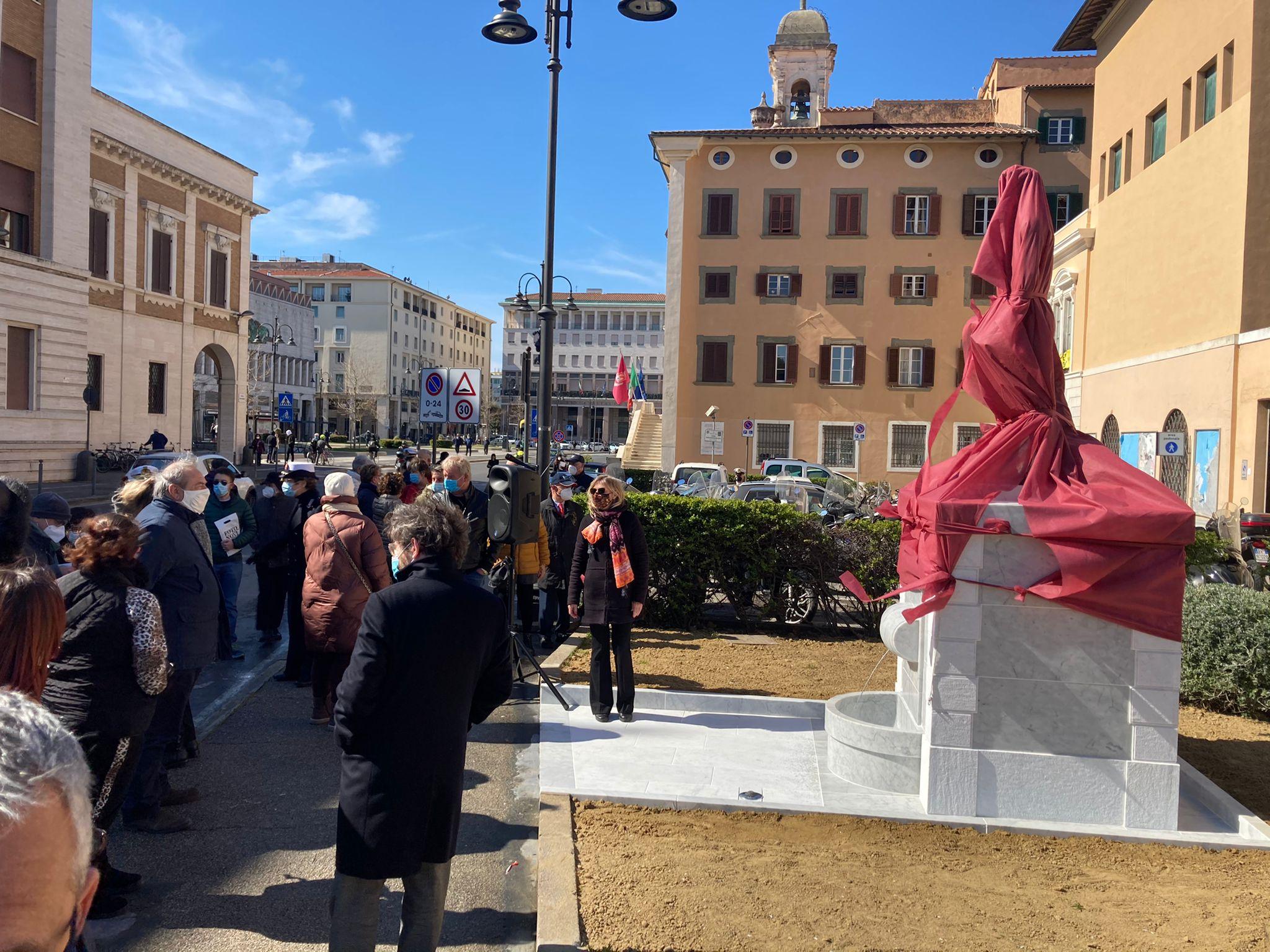 Monumento Al Villano Ecco L Inaugurazione