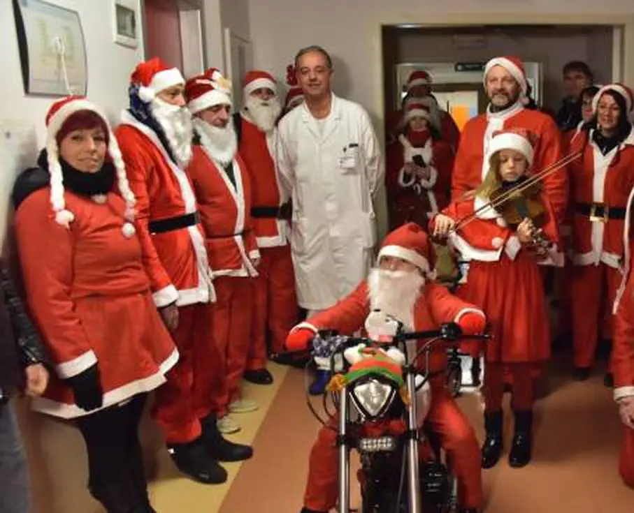 Babbo Natale del Motoclub della Polizia di Stato