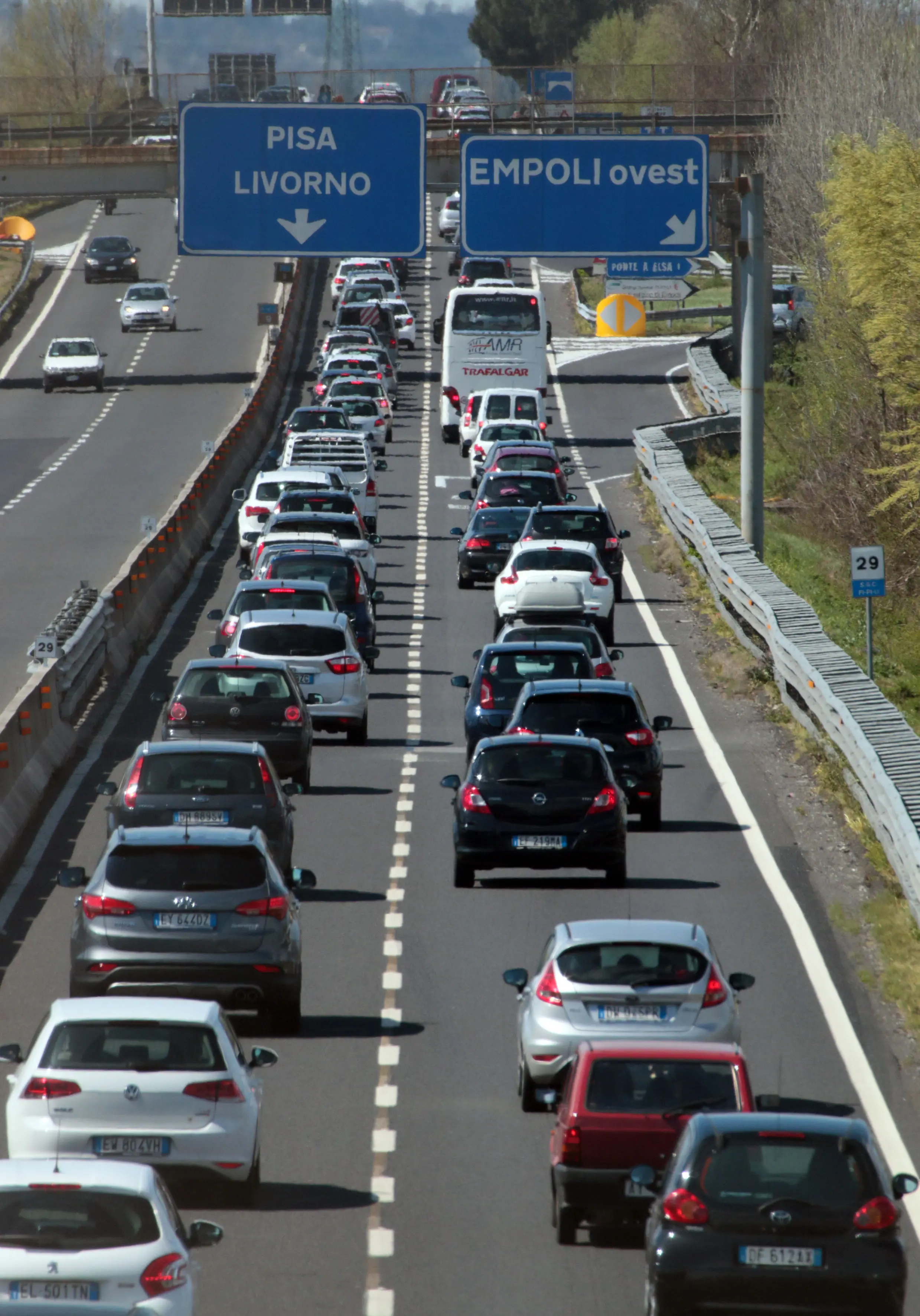 Lavori in Fipili, il cantiere crea troppe code: forse sconto per chi sceglie l'autostrada