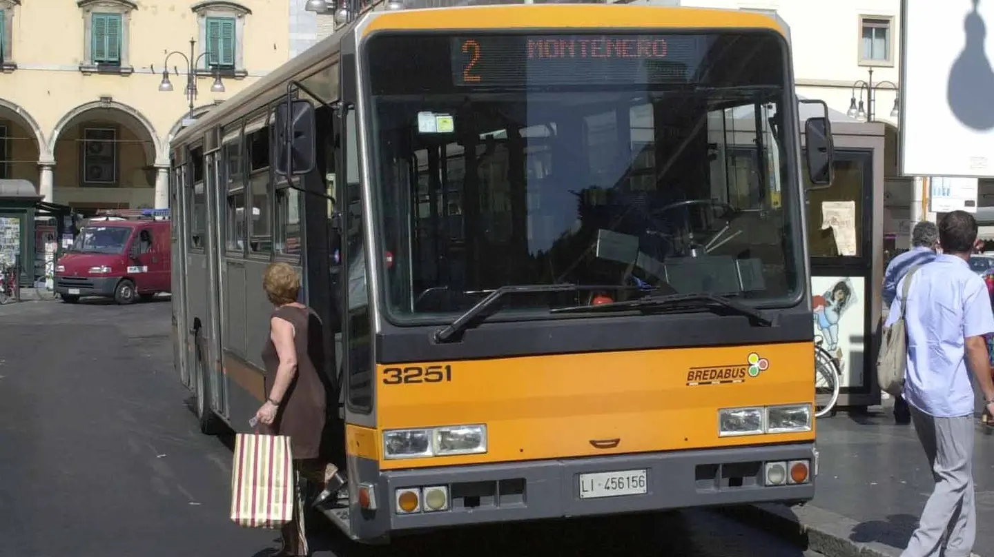 Trasporti, arriva l'abbonamento settimanale al bus