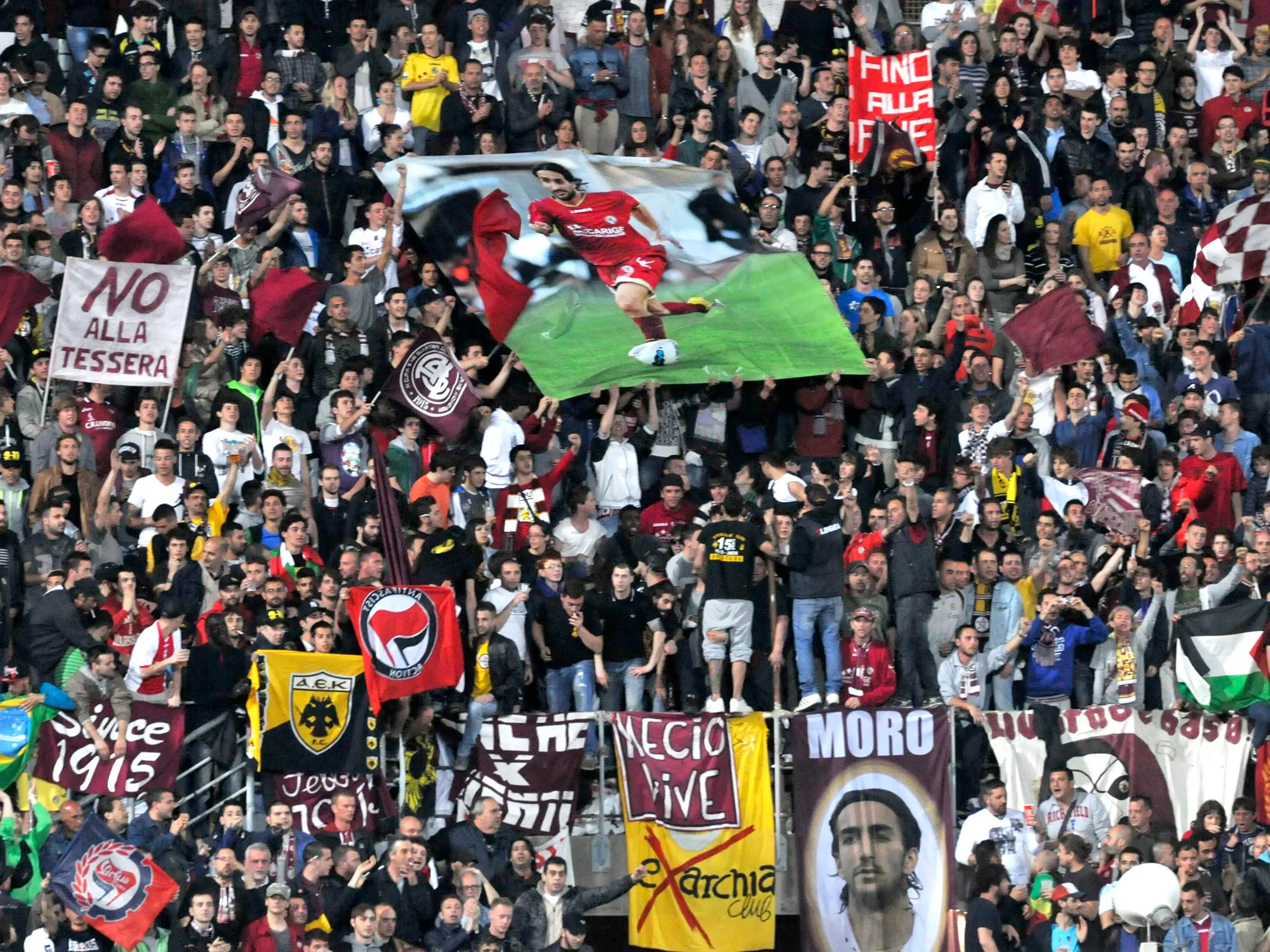 Calcio: il Livorno e la crisi 'interiore'