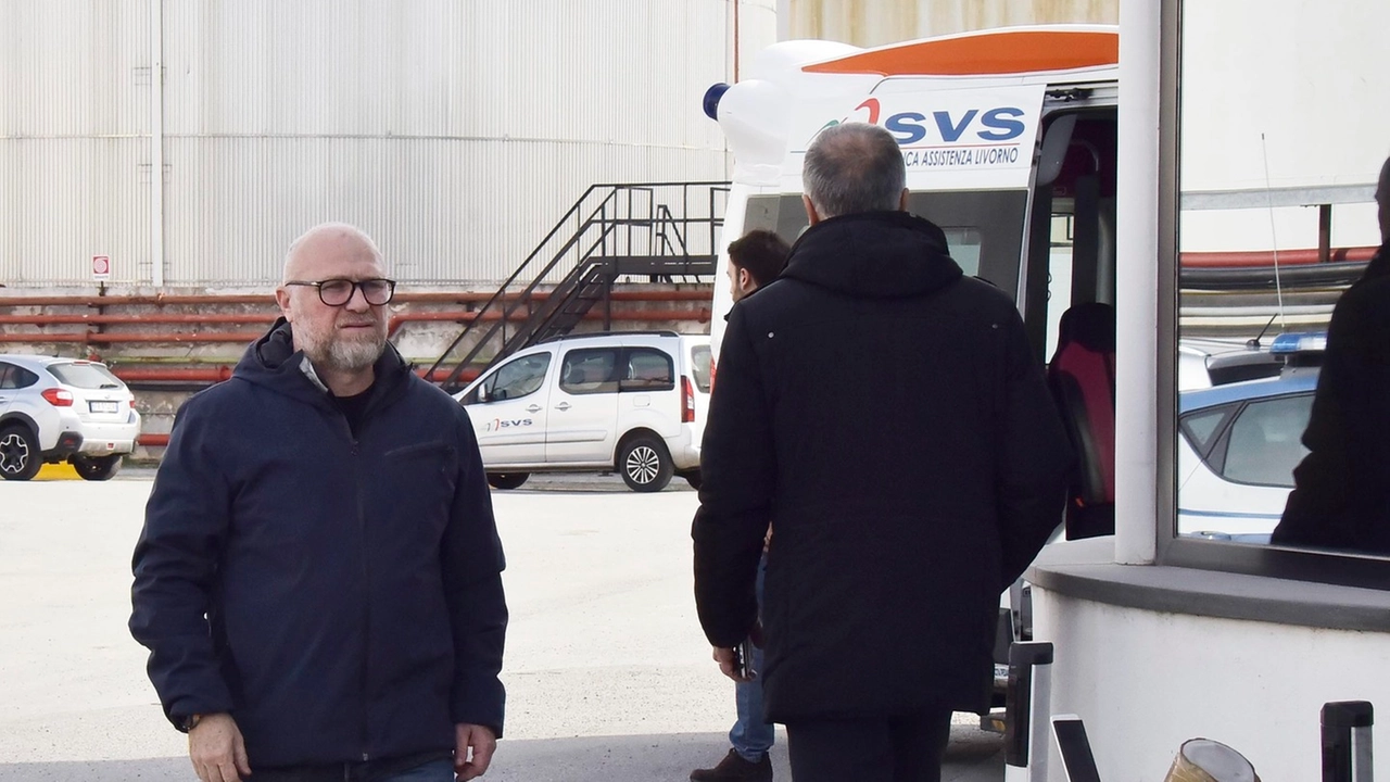 Il sindaco Nogarin sul luogo della tragedia (foto Novi)