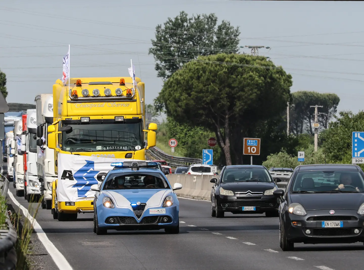 Pedaggio per i camion sulla Fi-Pi-Li: il pagamento scatterà dal 2024