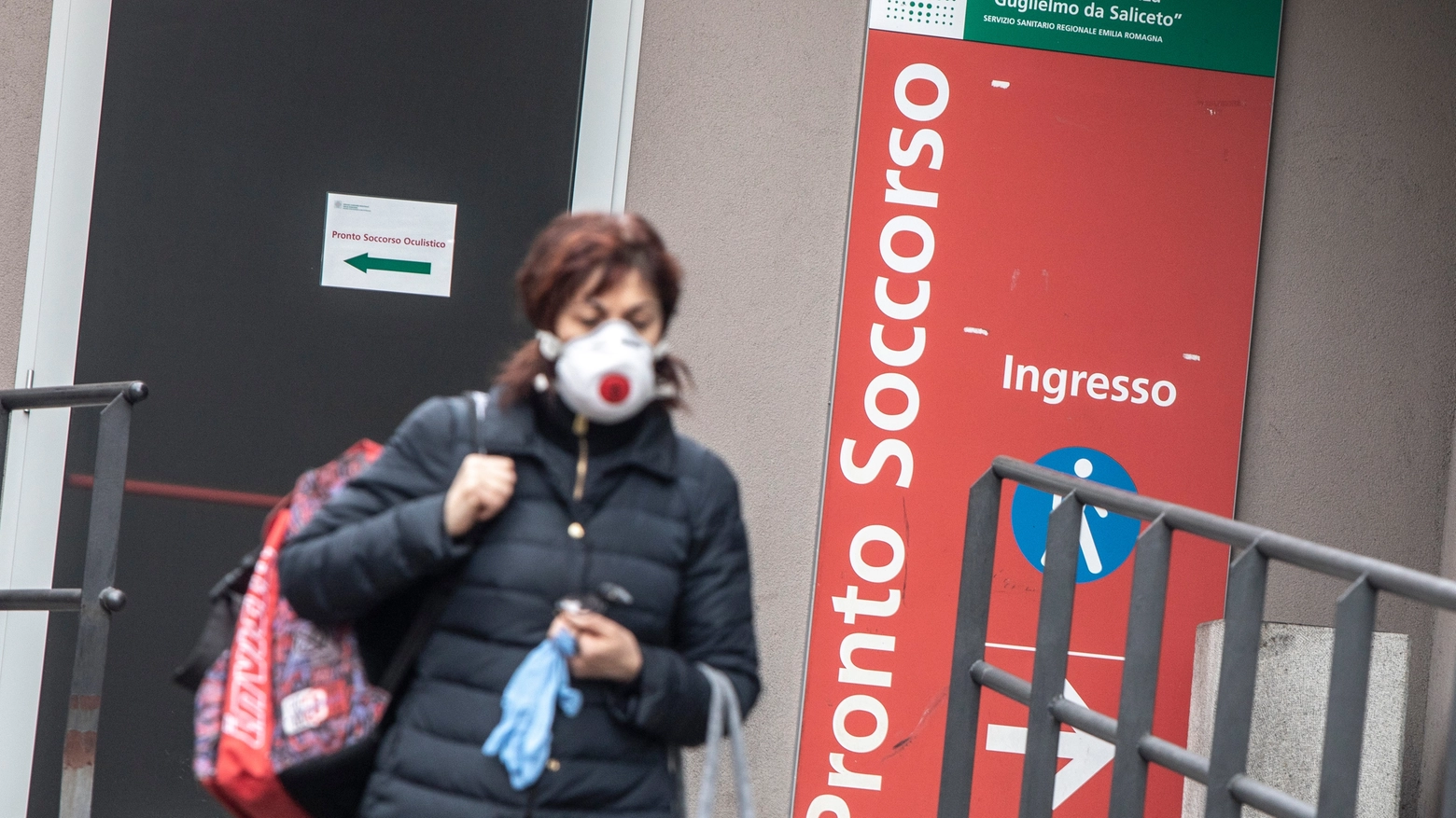 Mascherina per chi frequenta gli ospedali  