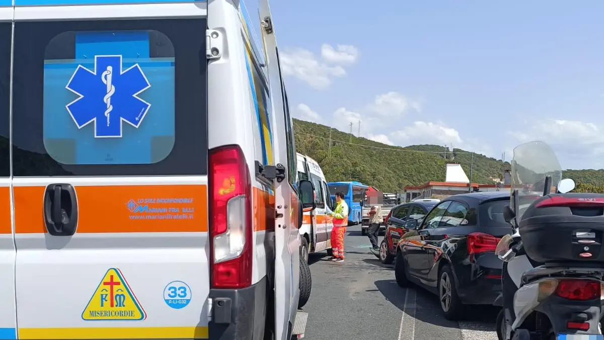 Livorno, incidente sul Romito. Traffico in tilt