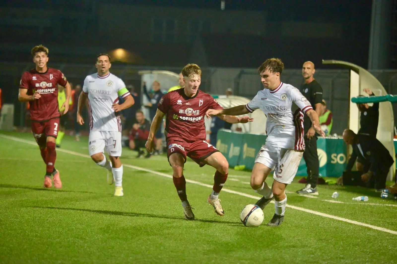 Il derby si tinge di amaranto. Blitz dell’Arezzo, Pontedera sconfitto di misura