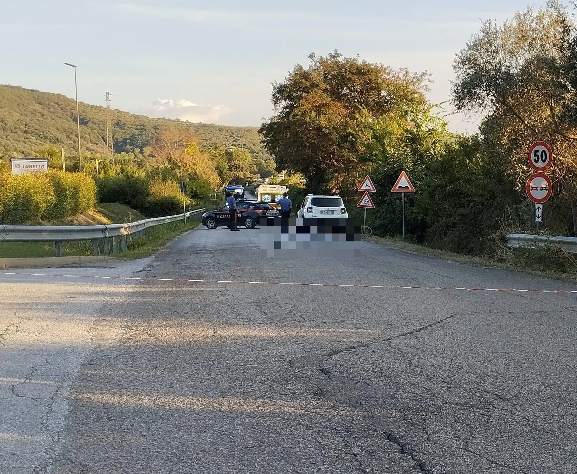 In bici contro una Jeep, ciclista perde la vita sul rettilineo di Passignano: la vittima è Maurizio Lovari