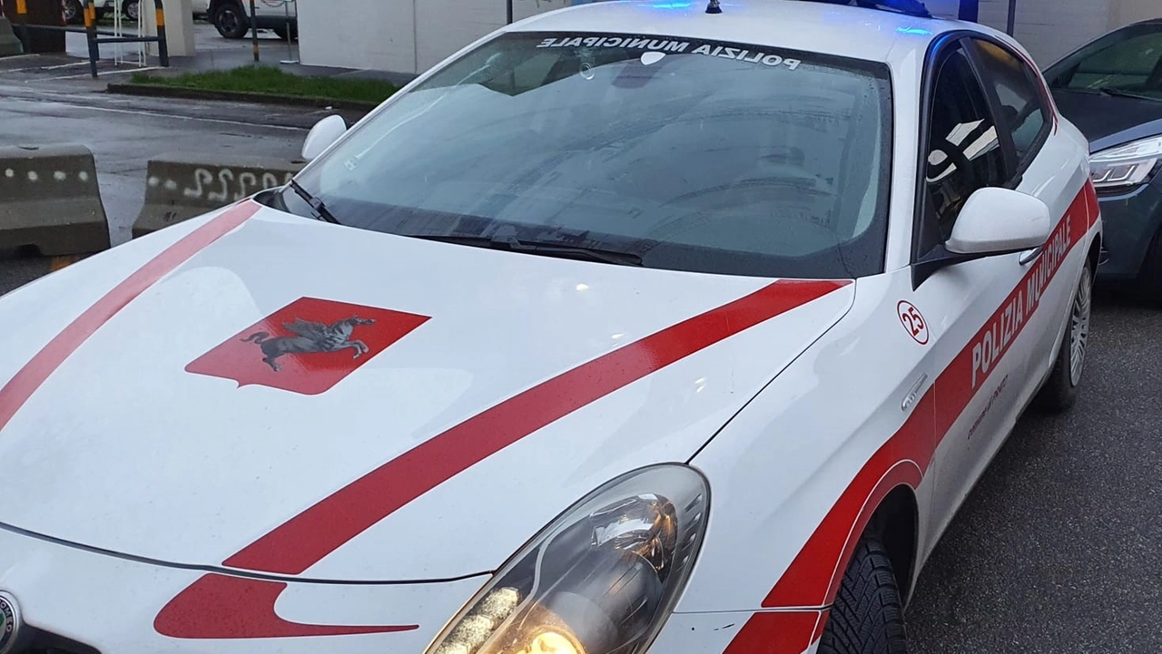 L'auto è stata fermata dalla polizia municipale (foto d'archivio)