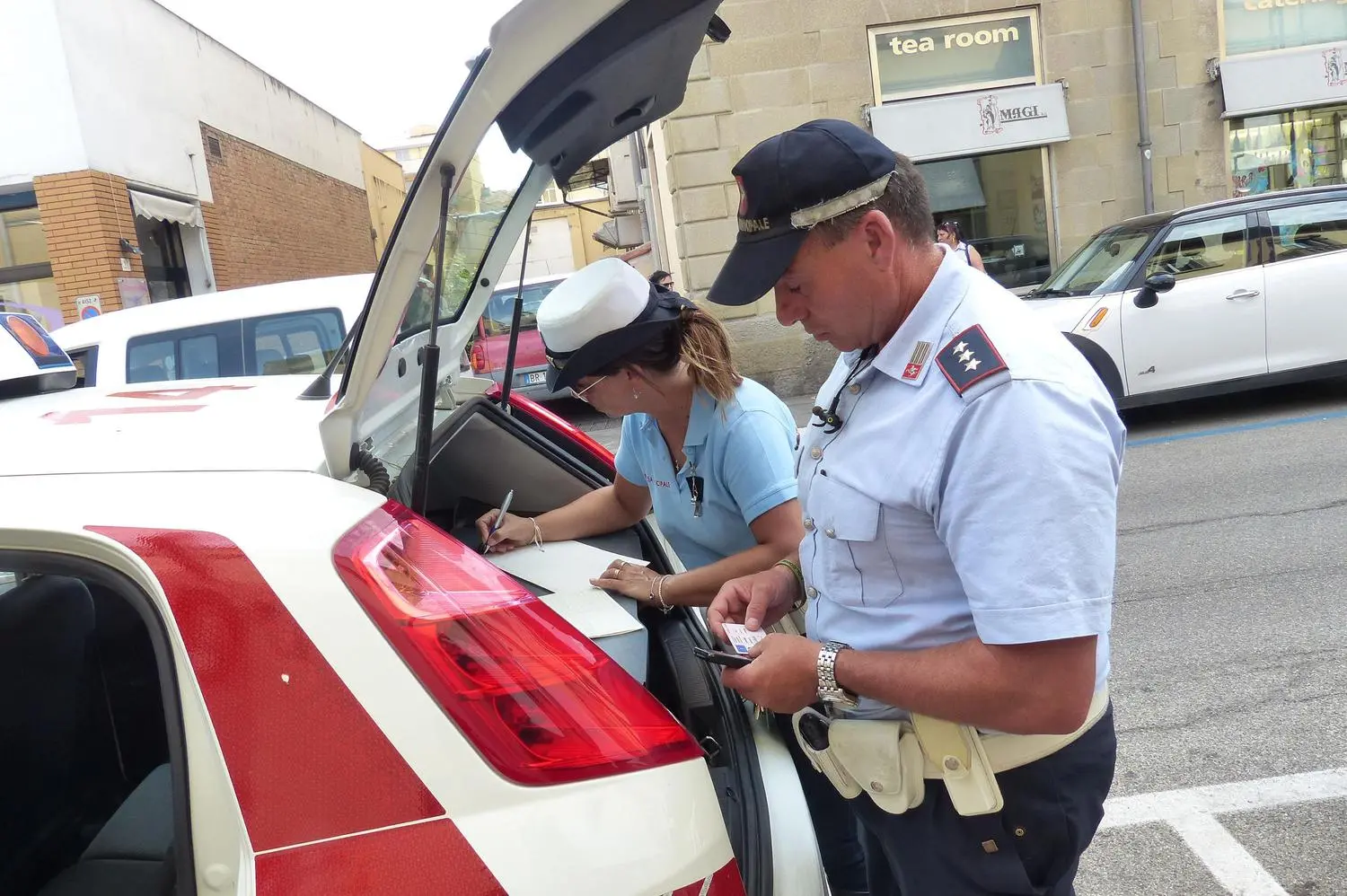 Livorno, rischia il linciaggio dopo il borseggio. Diversi i casi di furto nella zona di via Grande