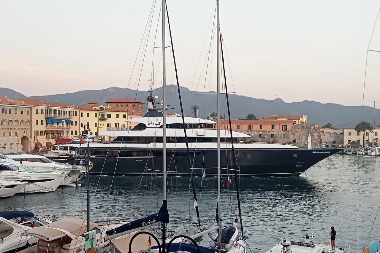 Il mega yacht vale 74 milioni di dollari (Foto Valerie Pizzera)